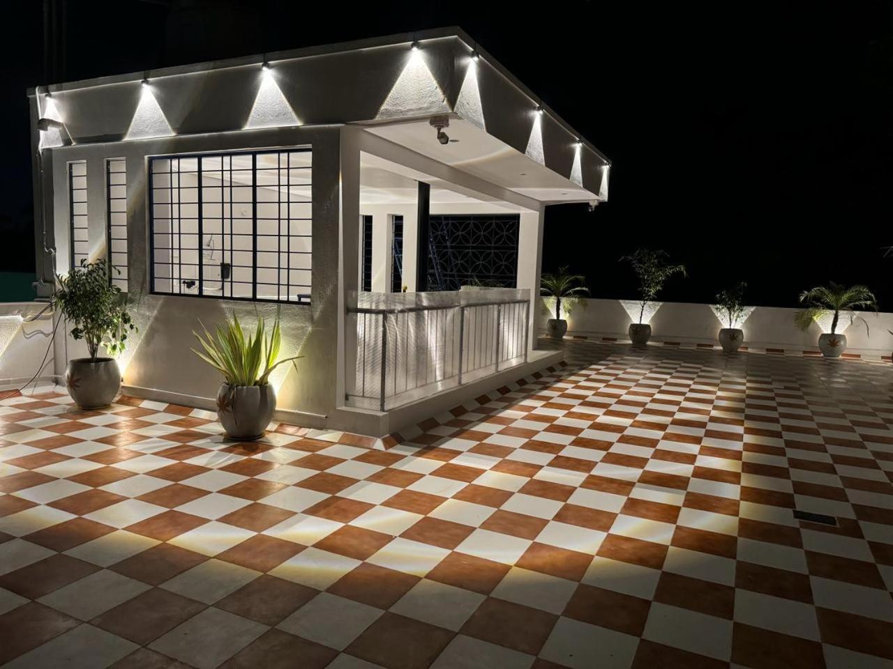 La Tamara Suite - Tie Hotels & Resorts ปอนดิเชอรี ภายนอก รูปภาพ