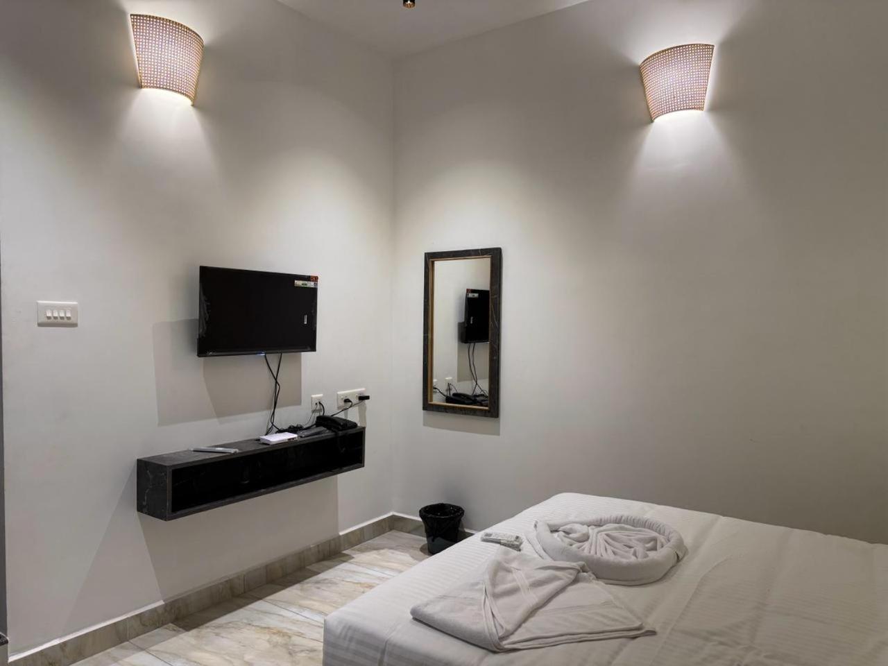 La Tamara Suite - Tie Hotels & Resorts ปอนดิเชอรี ภายนอก รูปภาพ